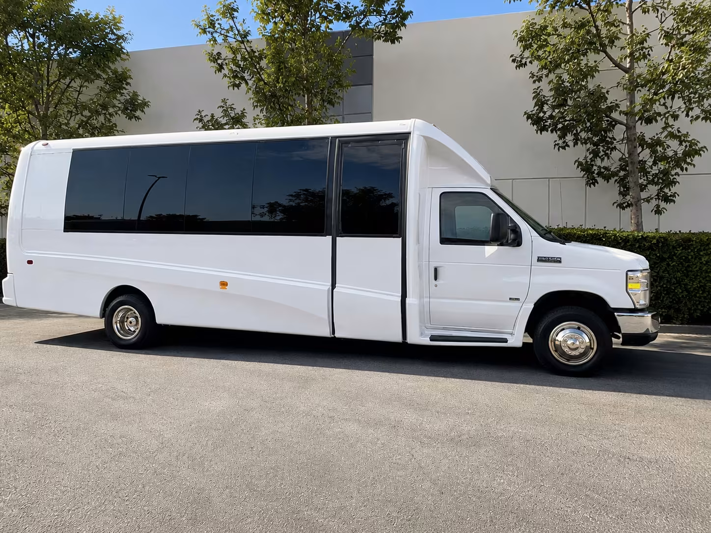 18 passenger minibus