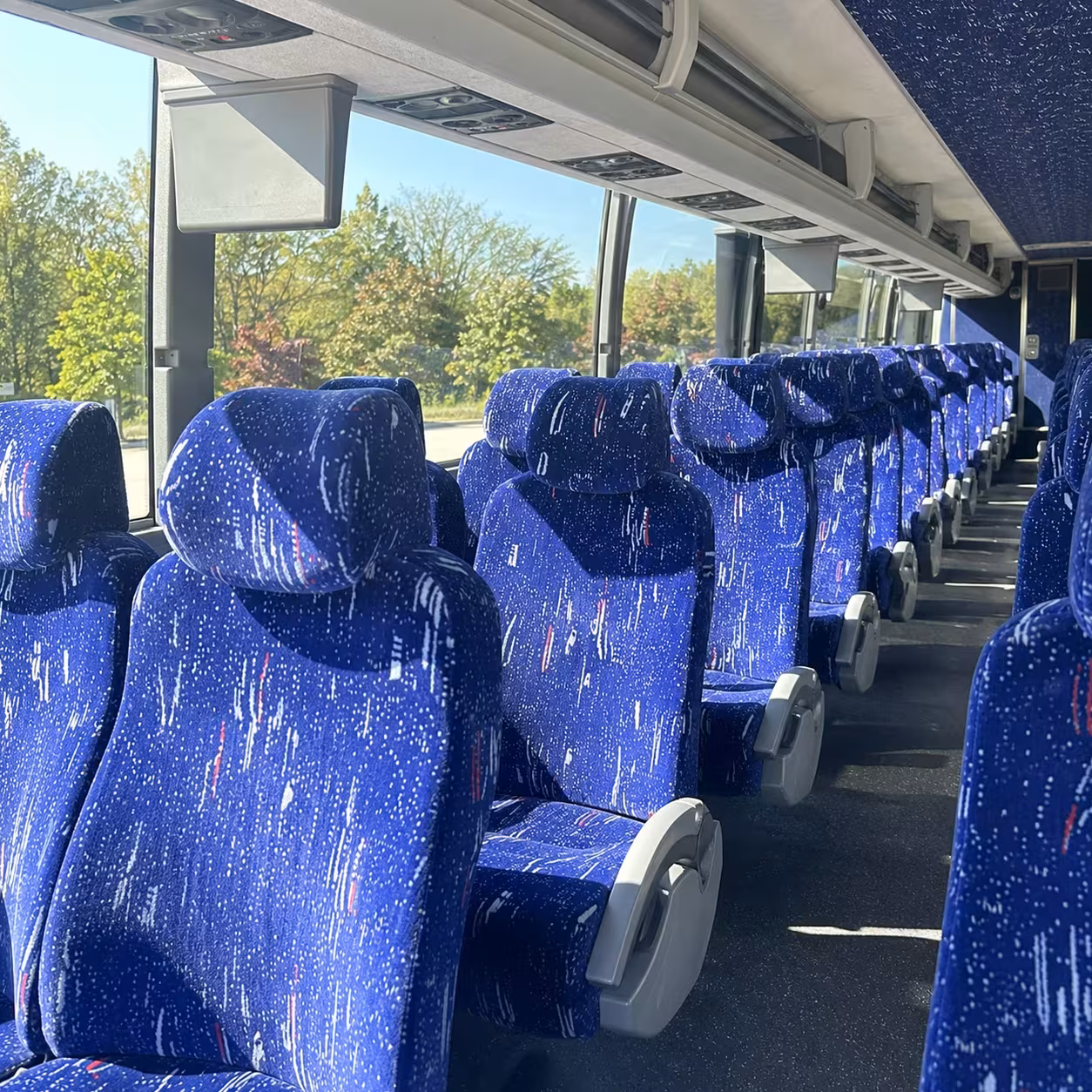 charter buses for large lawrence prom groups traveling together