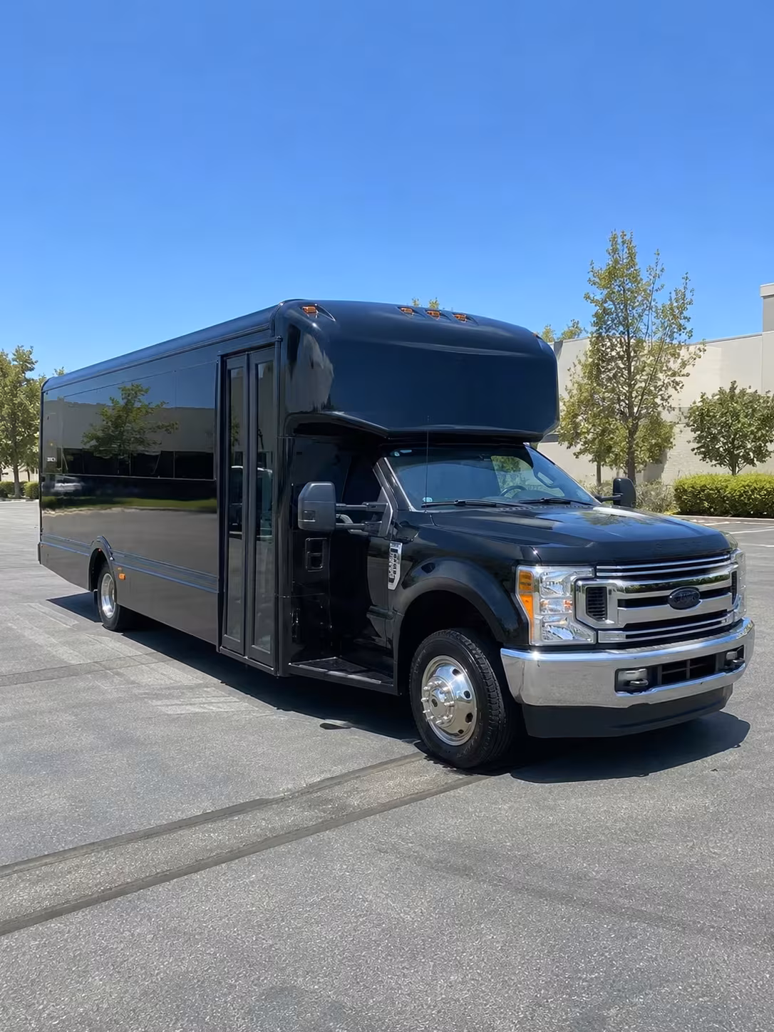lawrence party bus rentals to lowell memorial auditorium