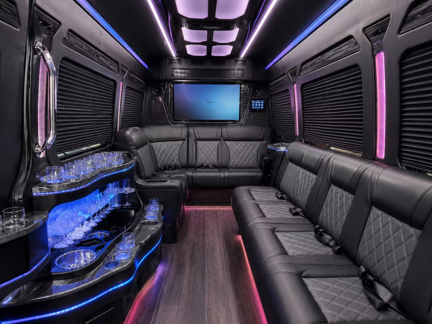 school field trip charter bus rentals in lawrence